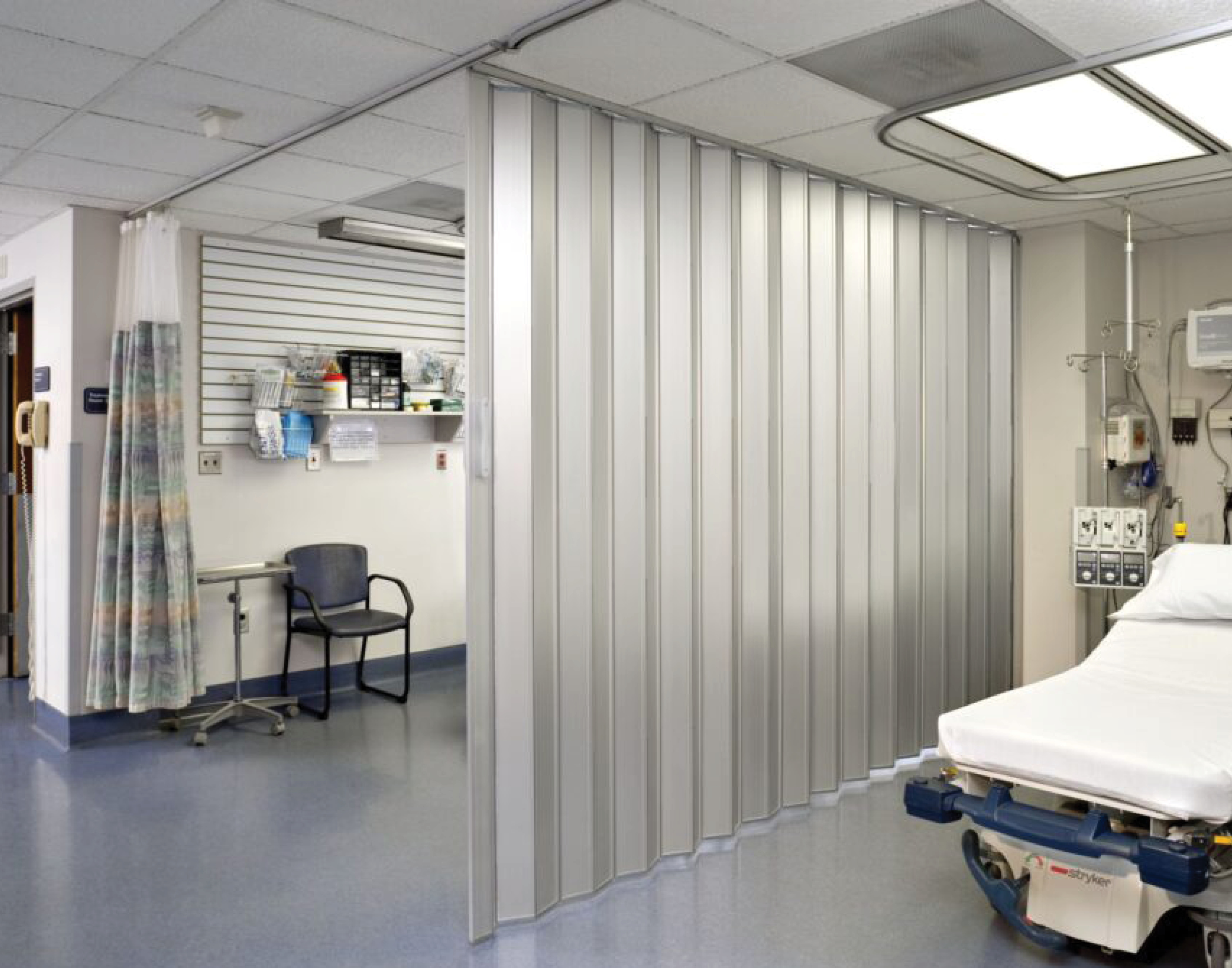 Medical | Accordion Door